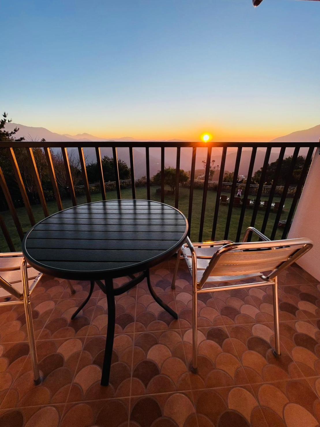 Junyi Landscape Villa ريناي المظهر الخارجي الصورة
